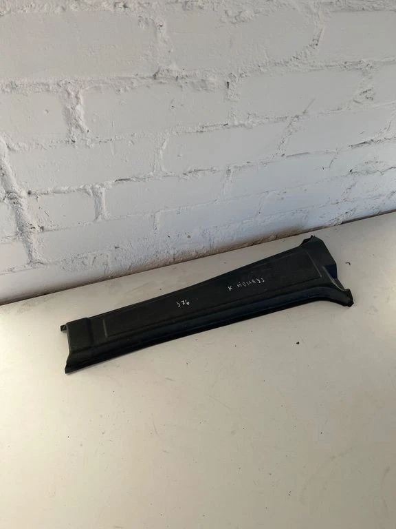 Toyota Land Cruiser (FJ60) 1988 interior part BRR11127 - Image 3 of 4