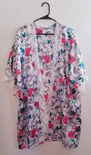 Delicates Robe White Floral Lace Trim Short Lightweight