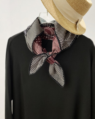 70% Cashmere 30% Silk Wrap Scarf Red point Print Double Face Print Shawl 68X68cm