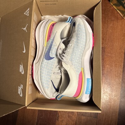 Size 10.5 - Nike ZoomX Invincible Run Flyknit 3 Resolutions