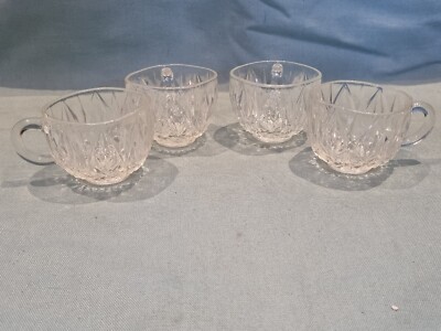 Ausgefallenes 4er Set passende geschliffene Glas quadratische Form klar Teetassen GC