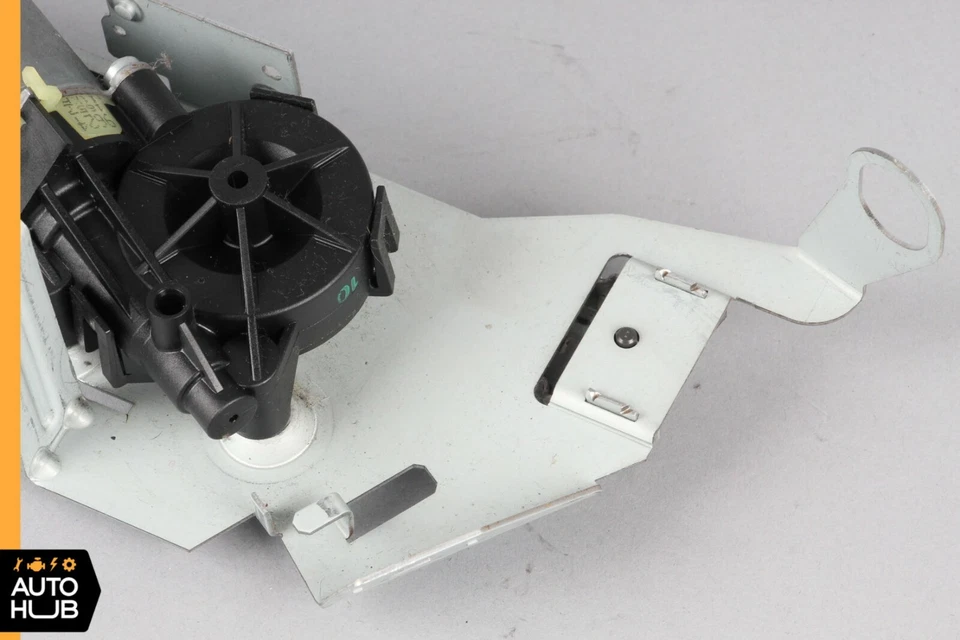 03-09 Mercedes W209 CLK350 CLK550 Front Right Seat Belt Feeder Motor OEM - Image 4 of 4