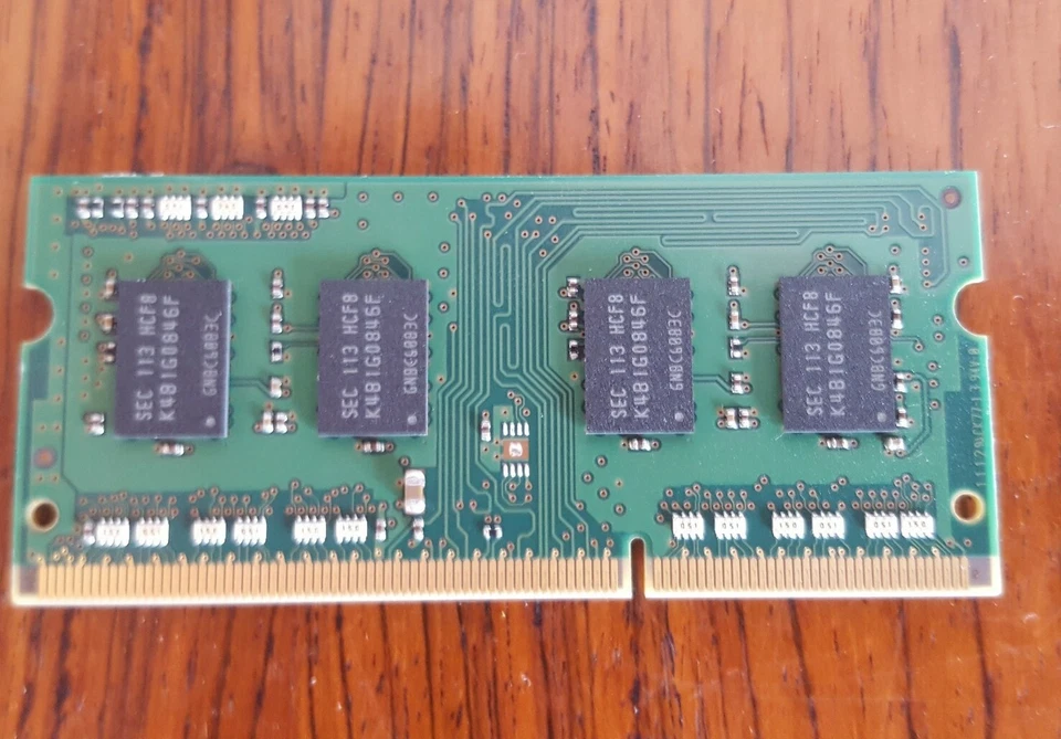 Samsung 1GB PC3-8500S (DDR3-1066Mhz, 1RX8) Laptop RAM BNIB - Image 2 of 4