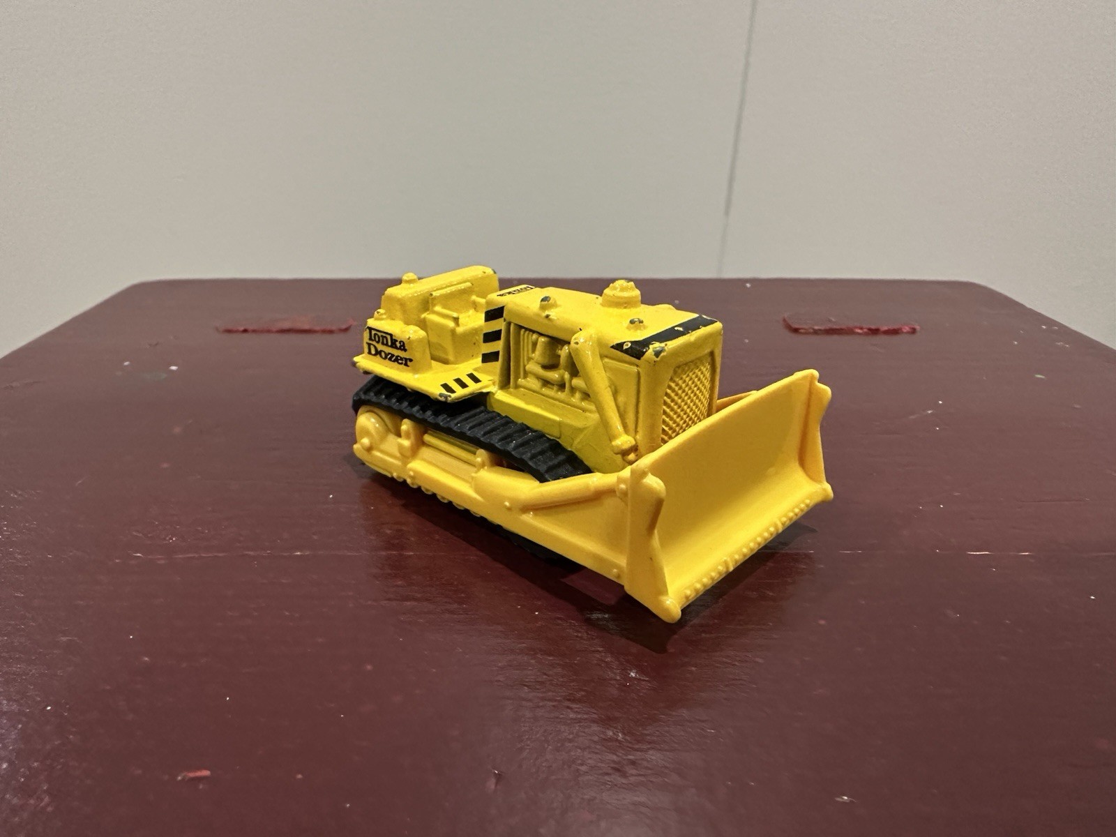 Tonka Hasbro 2000 Diecast Yellow Bulldozer