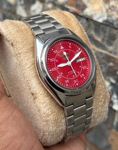 Military Seiko 5 Men's Day/Date Red Dial 21 Jewels Automatic Watch - Picture 6 of 11