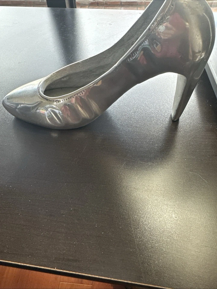 RARA ESCULTURA DE LATÓN PULIDO LUNARES SAN FRANCISCO de ZAPATO 9” Foto 3 de 4