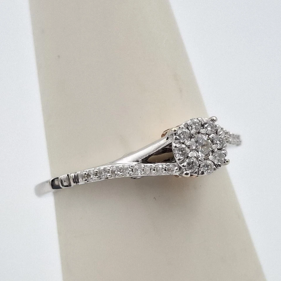 Enchanted Disney Belle 10K 2-Tone Gold 1/5ctw Diamond Promise Ring Size 7 - Image 3 of 4