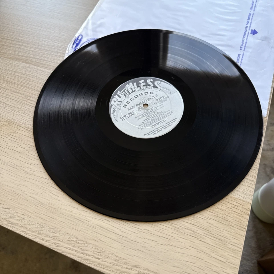 1988 Eazy-E / Eazy-Duz-It US Original 1st Press LP Ruthless Records SL 57100 - Image 3 of 4