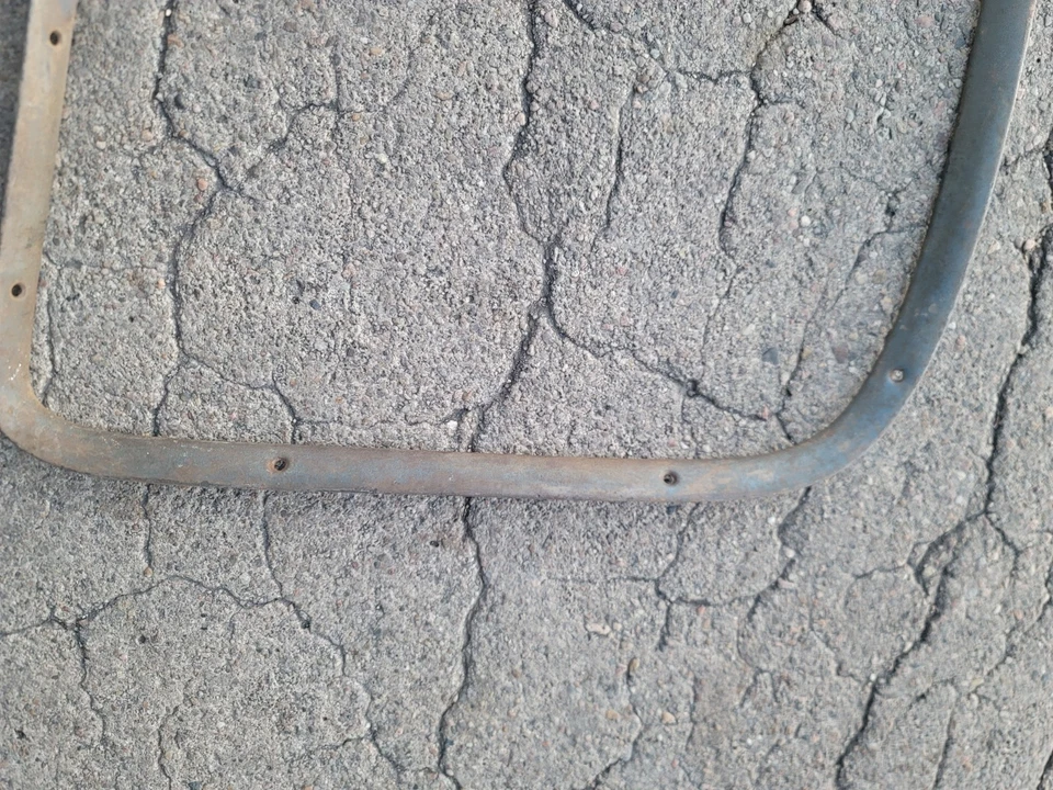 1947 - 1953 CHEVROLET GMC PICKUP TRUCK INNER WINDSHIELD GARNISH TRIM ORIGINAL RH Foto 3 de 4