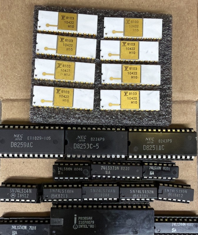 S-100 Kit Intel 8085, Fujitsu Gold RAM, NEC D825 10 Logic IC 74LS IMSAI Altair