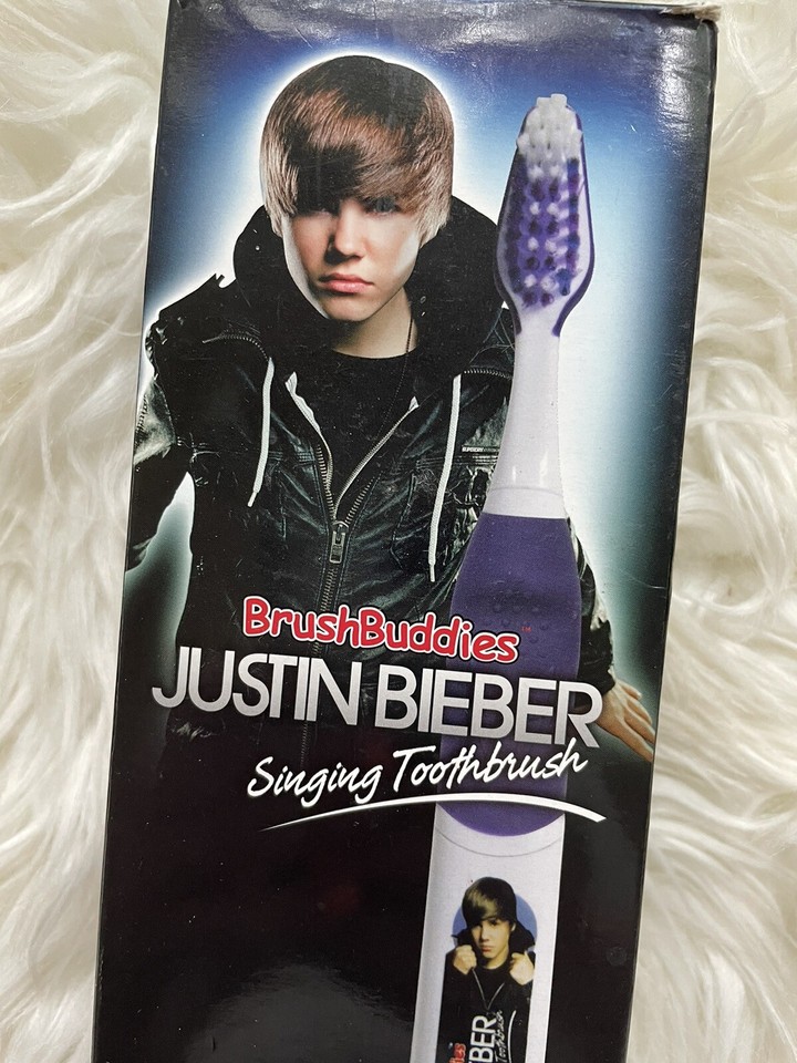 Brush Buddies Justin Bieber PURPLE Singing Toothbrush Plays Music NEW