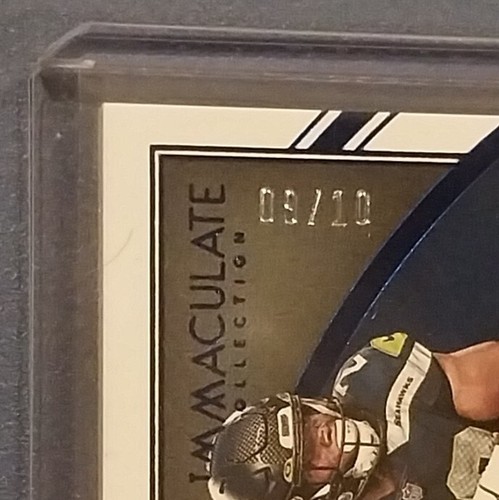 RASHAAD PENNY 2022 PANINI COLLEZIONE IMMACOLATA SSP/10 BLU HOLO LAMINA #83 - Foto 3 di 5