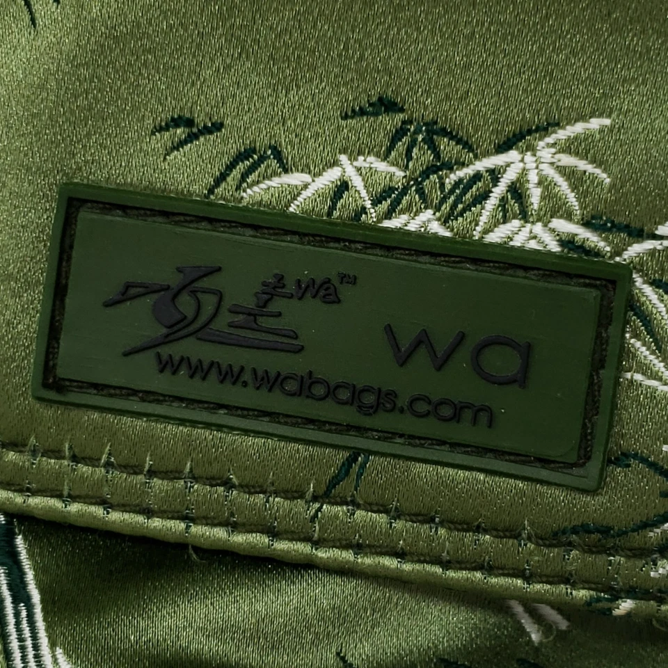 Mochila de seda WA grega chinesa com design bordado de árvores de bambu 15x17 - Imagem 3 de 4