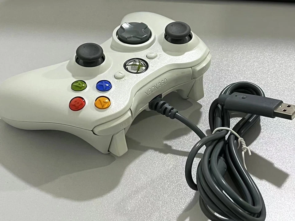 1xWIRED USB CONTROLLER FOR MICROSOFT XBOX 360, PC WHITE - Image 4 of 4