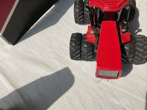 Case IH International Steiger 9370 4WD Tractor 1995 Farm Show Scale Models 1/32 - Picture 7 of 12