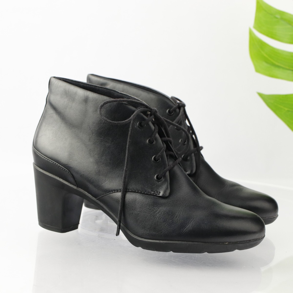 Clarks Womens Lucette Drama Boot Size 10 Black Leather Block  display picture 3