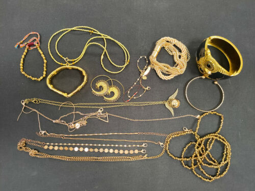 Lot Bijoux ancien et divers Jewellery doré ? Plaqué? or 18k ? Rare Vintage /R338 - Photo 1/5