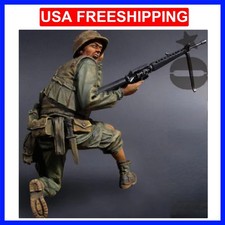1/35 Scale Resin Soldier Assembly Model Kit Vietnam War US Army Charge Miniat...
