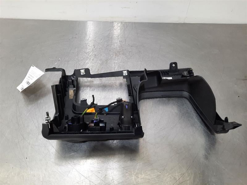 Maserati Ghibli 2016-2016 LEFT+LOWER Transfer case