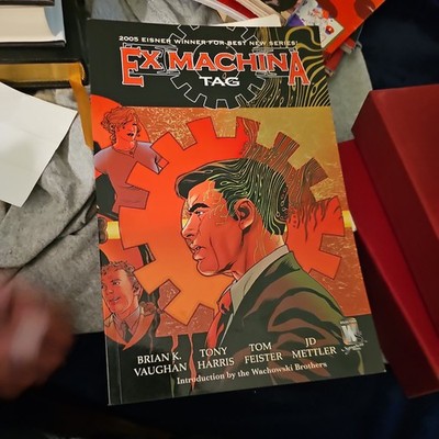 Ex Machina, Vol. 2: Tag - Paperback By Brian K. Vaughan - GOOD