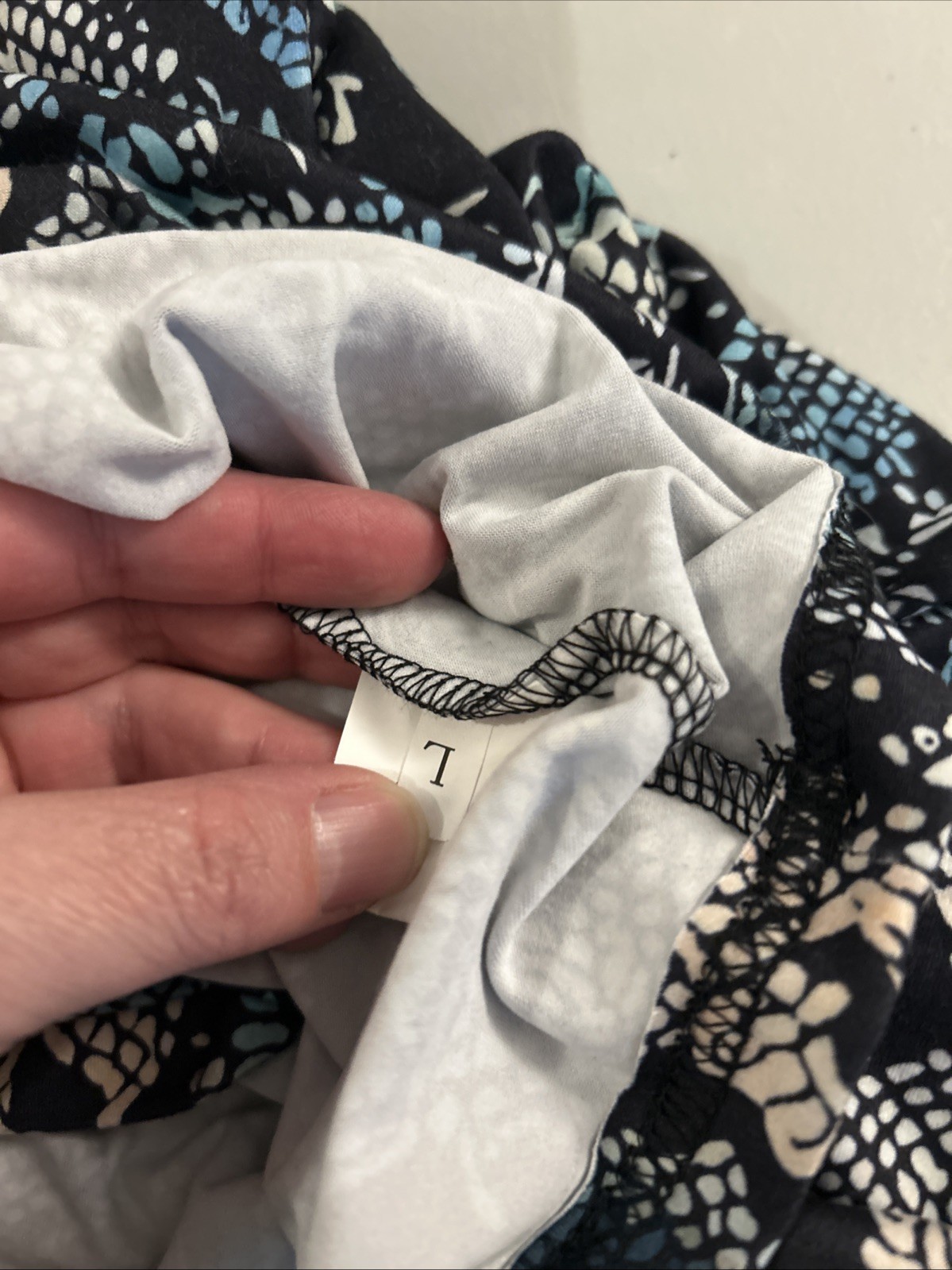 Turtle Neck Long Sleeve Large Pullover Snake Prin… - image 12