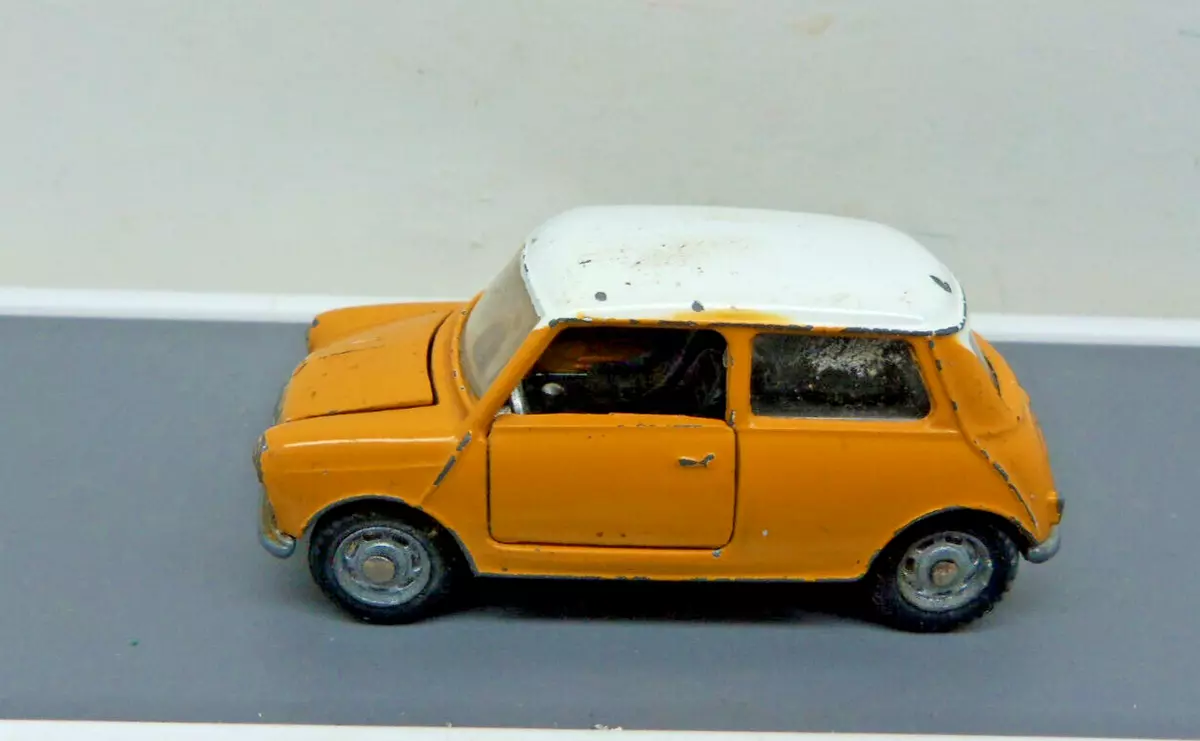 MEBETOYS Innocenti Mini Minor A-28, 1/43 Scale Made in Italy- Good
