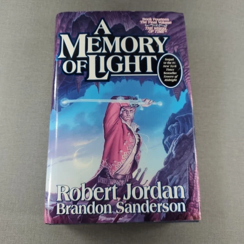 A Memory of Light by Sanderson & Robert Jordan 2013 Hardcover Book HCDJ 1st Ed
