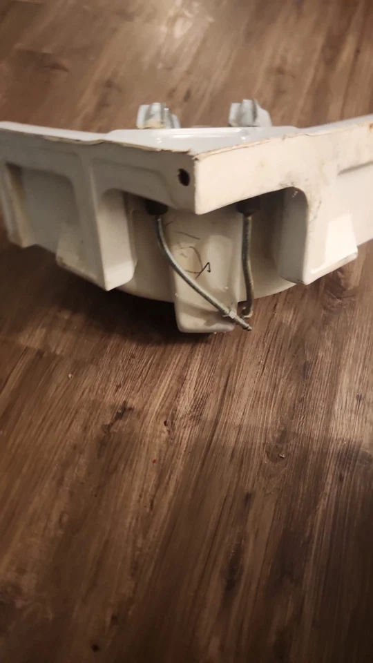 Fregadero de porcelana Drexel grúa vintage de los años 50 montado en la pared - clase moderna de mediados de siglo Foto 3 de 3