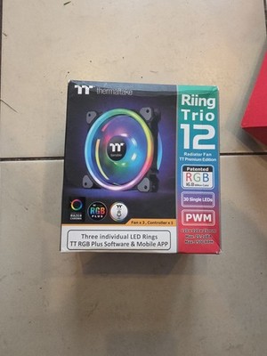 Thermaltake Riing Trio 12 RGB White TT Premium Edition - 3 Pack, 120mm, 3 Ind...
