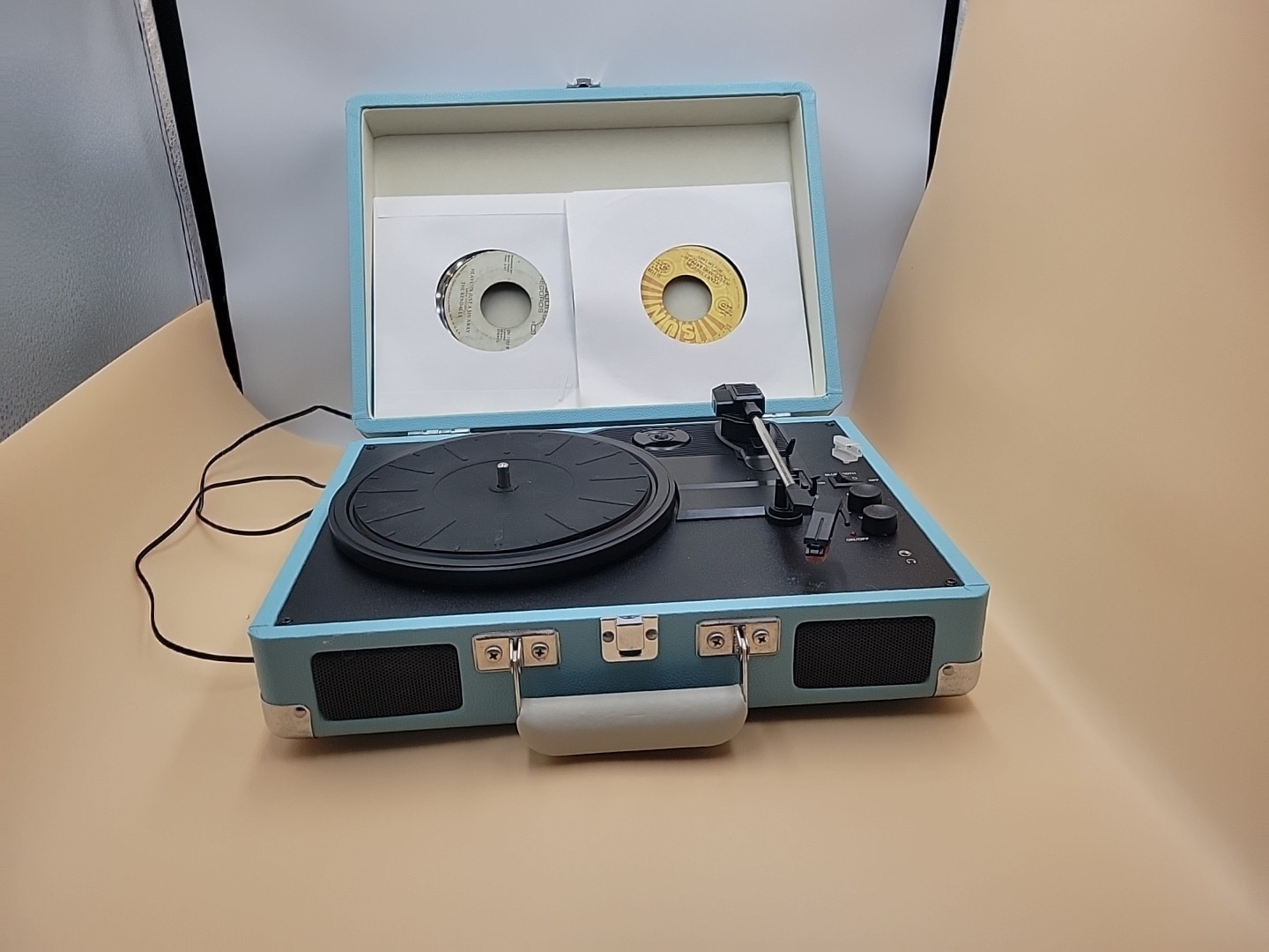 Vintage Teal Portable Suitcase Turntable with Aux USB Headphone Jacks Tested-image