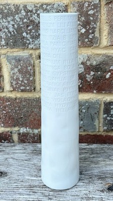 Scandinavian Rader 12'' hoch weiß modern Porzellan Blume lateinische Namen Vase