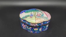 Antique Chinese Canton Enamel Box, Late Qing Dynasty / Early Republic Period