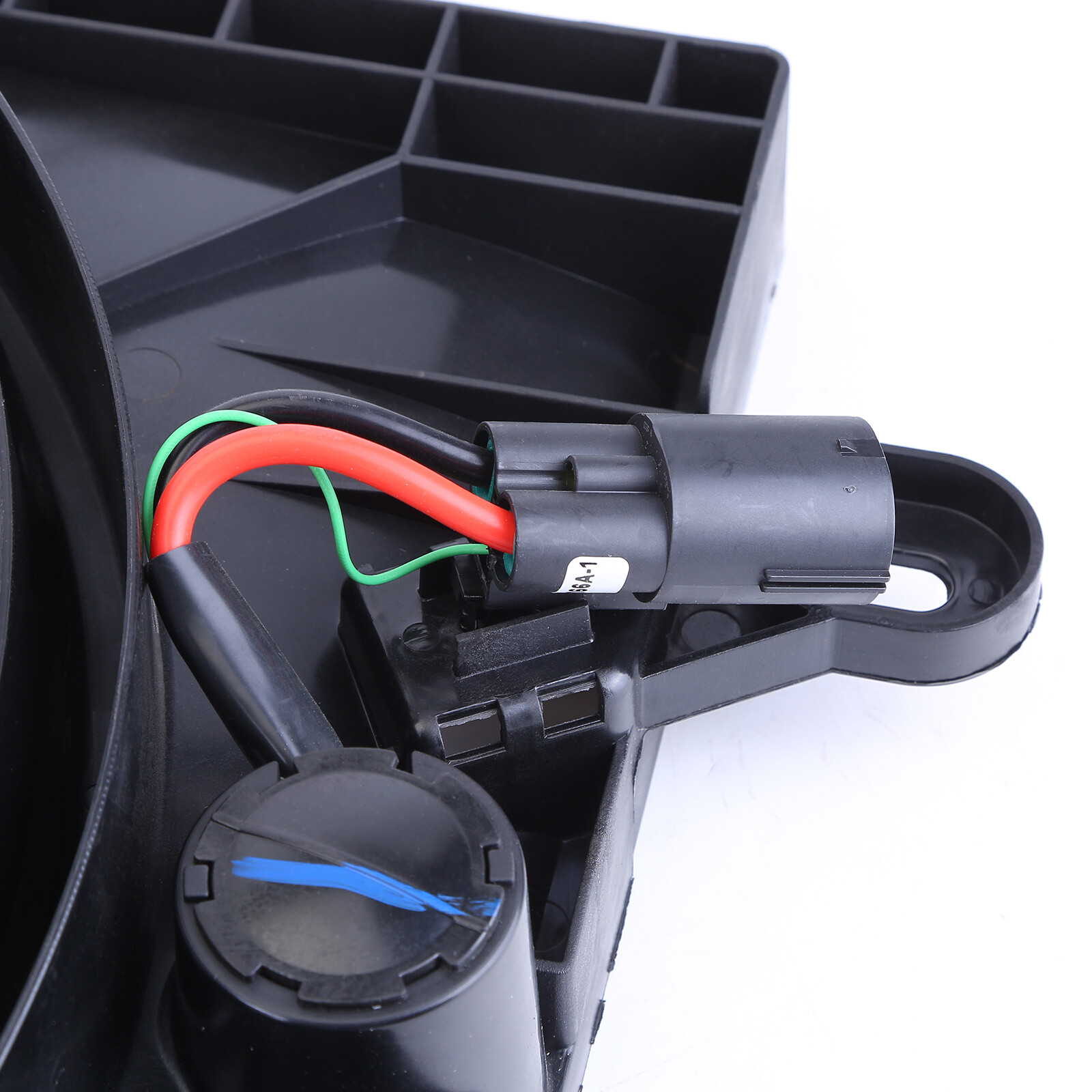 Radiator & Condenser Fan Assembly w/ Brushless Motor For Dodge Challenger 6.2L