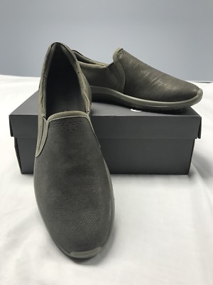 New in Box Women's ECCO Soft 5 in Warm Grey/Moon Rock, style 283003 55634