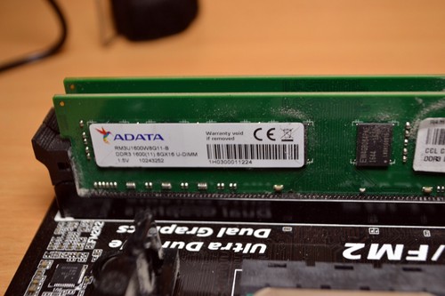 Placa madre Gigabyte F2A78M-HD2 mATX AMD A4 880K CPU 16 GB RAM - Imagen 5 de 7