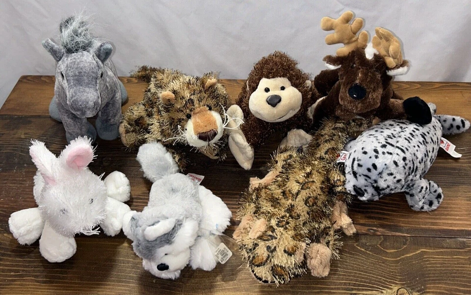 8 Ganz Webkinzs Seal Arabian Horse Monkey Reindeer Lizard Rabbit Leopord Puppy - Image 2 of 4