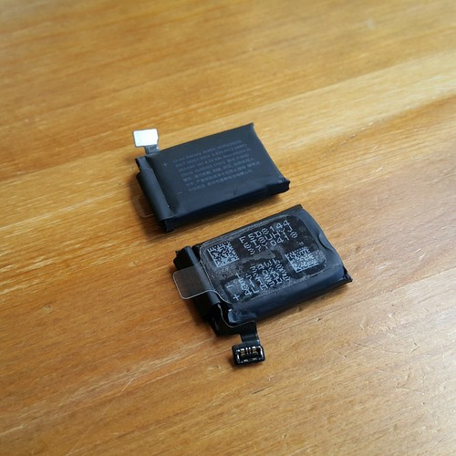 APPLE WATCH 3 GPS + Cellular 42mm ORIGINAL BATTERY A1850 352mAh - LOCAL SELLER - Picture 4 of 12