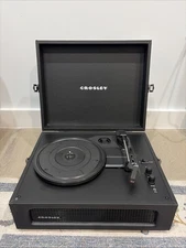 Crosley Voyager CR8017 -BK 3 Speed Portable Record Player With Bluetooth