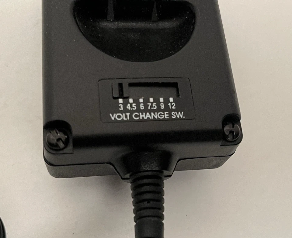 GE Universal AC Adaptor Battery Eliminator Model AV93650 Output: DC 3V-12V - Image 3 of 4