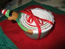 Set of Christmas Elves Measuring 4 Full Set Cups Brand New "So Cute"