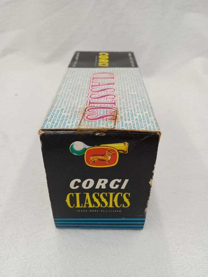 CORGI Classics 900 1927 Bentley 3-Litre Le Mans Team Car Vintage Diecast Model - Image 4 of 4