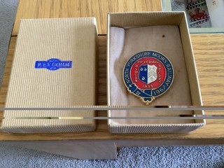 North Yorkshire Moors Railway 1967 Boxed Pin Badge. R.E.V. Gomm Ltd. Minamel