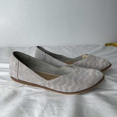 TOMS Shoes Womens Size Suede Perforated Flats Comfort Casual