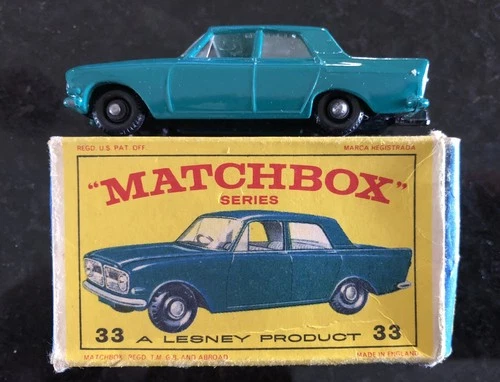 Vintage Lesney Matchbox #33 Green  Ford Zephyr 6 Car with Box