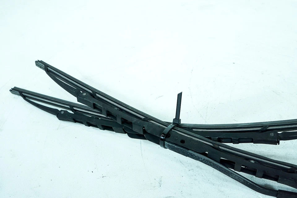 06-15 Brazos limpiaparabrisas delanteros derecho e izquierdo Mazda MX-5 Miata OEM 5094 Foto 2 de 4