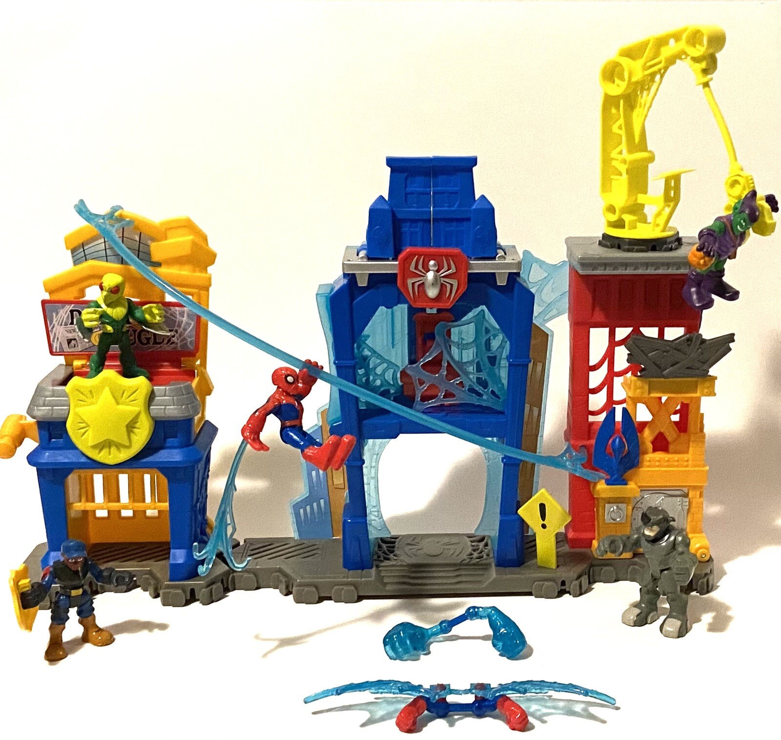 Hasbro Playskool Heroes Spiderman Web Quarters Playset W/ Figures (5)