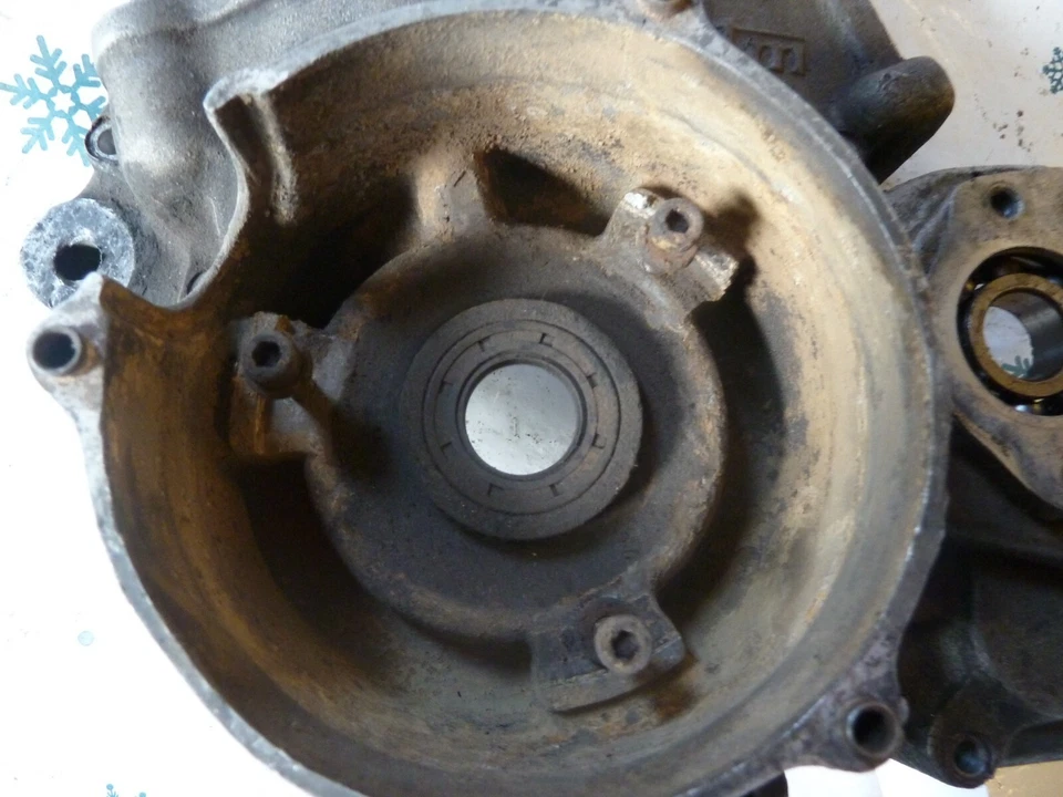 TM 250 CAJA MANIVELA LATERAL IZQUIERDA 1996 CIRCA  Foto 3 de 4