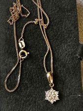 9ct Gold 18”Necklace Fine Chain with 9ct Gold Diamond Encrusted Flower Pendant