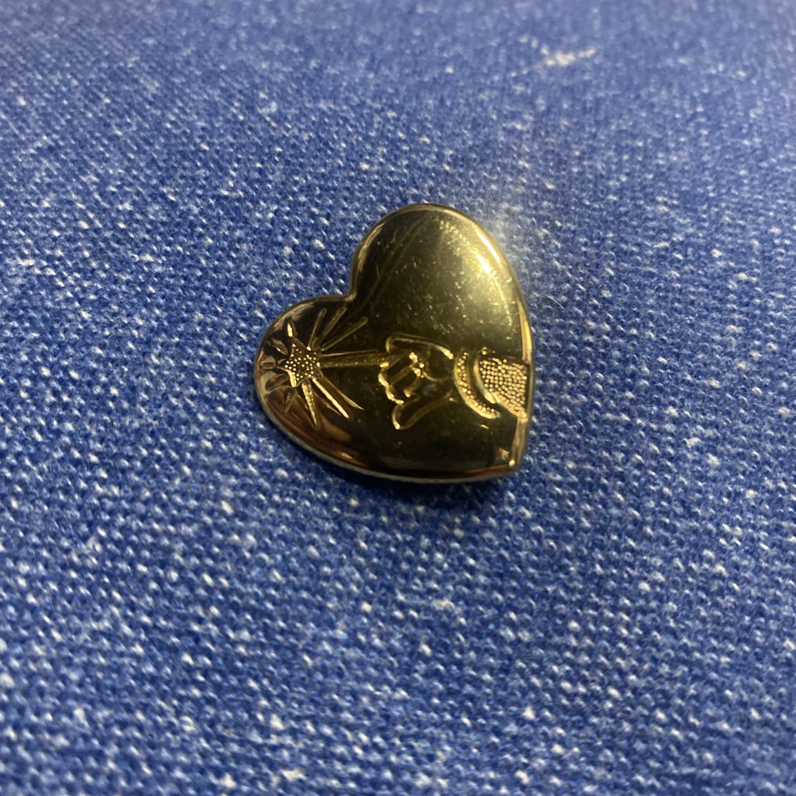 Vtg Disney Arm & Wand Heart Pin The Variety Club Mickey Sorcerer Released 2001