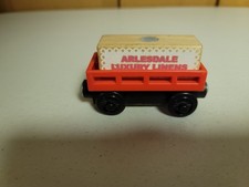 Thomas Wooden Railway Red Cargo Car And Magnetic Cargo Vg Condition